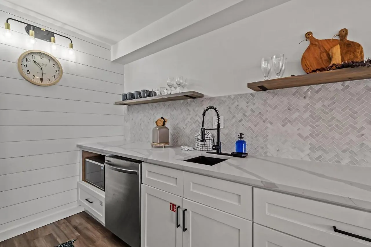 The Summit 803: Beachfront Luxury Condo with Incredible Views Panama City Beach